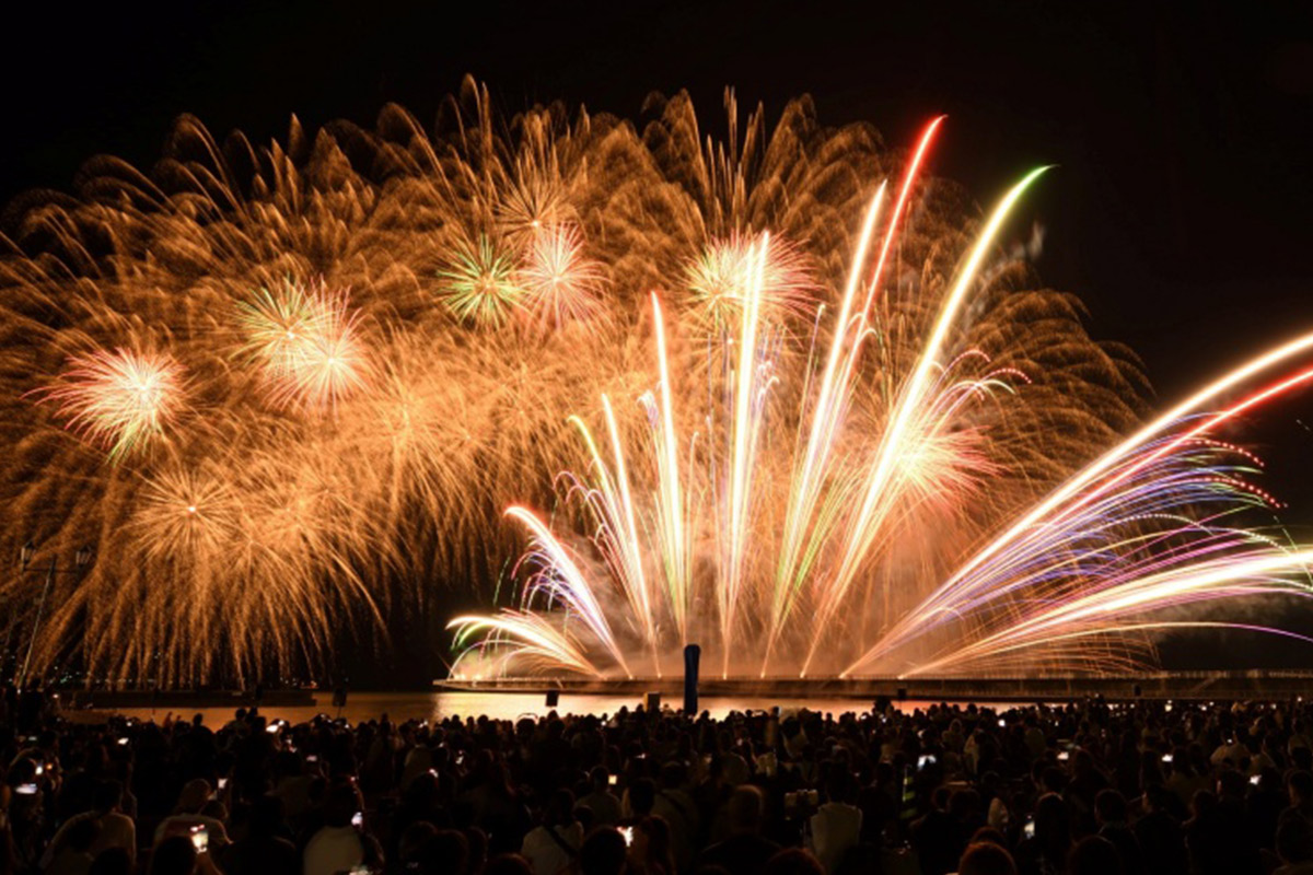 大迫力の花火＆手ぶら海鮮BBQ！和歌山マリーナシティ夏イベント2026