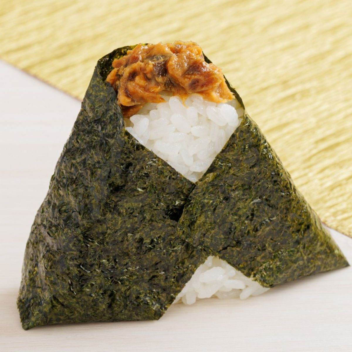 奈良漬けツナマヨのおにぎり