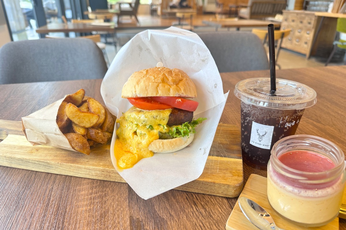 ZEN RESORT NIKKOのバーガーセット