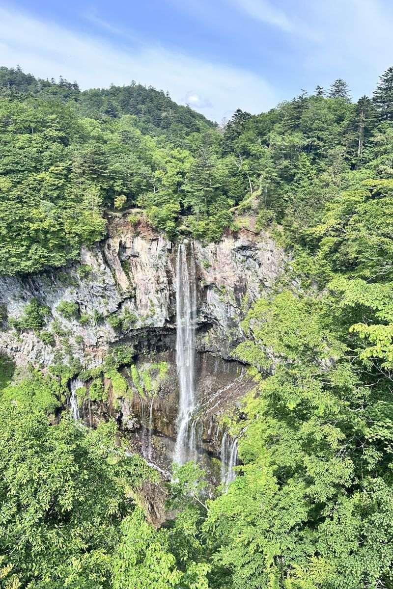華厳滝