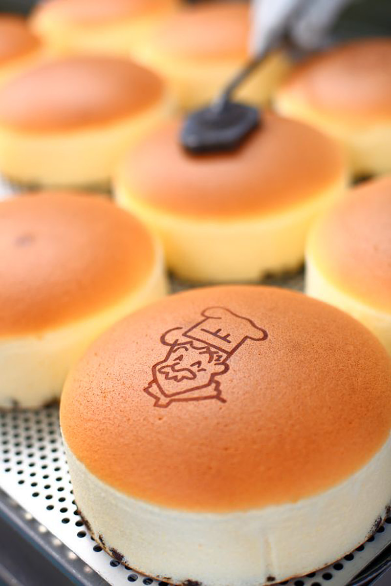 りくろーおじさんの店のチーズケーキ