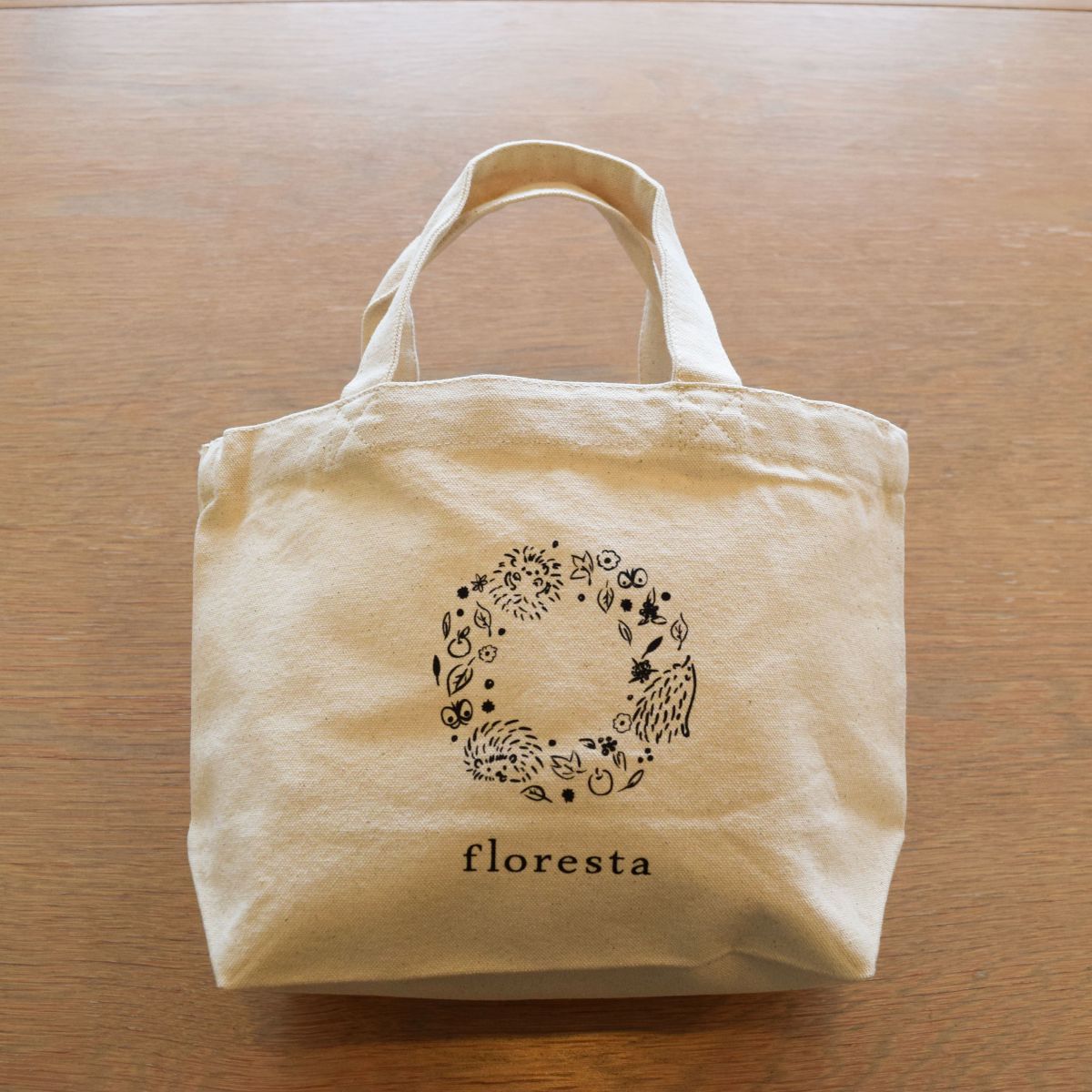 フロレスタ南草津店のオリジナルノベルティのバッグ