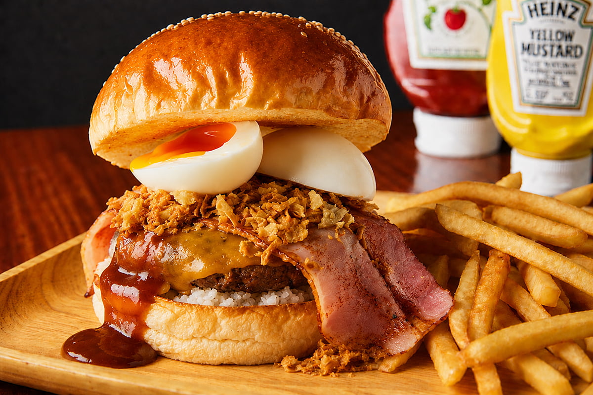 【祇園】黒毛和牛や神戸牛の贅沢パティ！話題のグルメバーガー専門店オープン