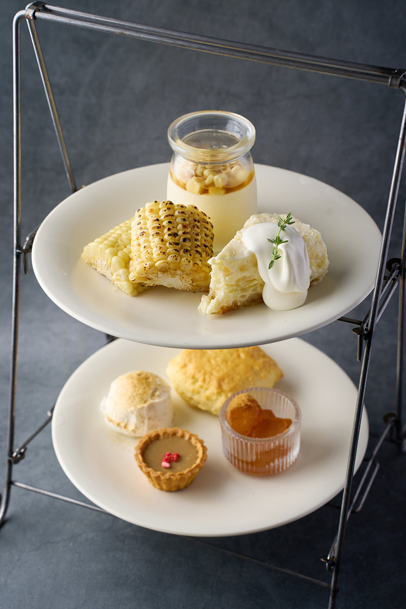 とうもろこしとほうじ茶ポットドルチェスタンド