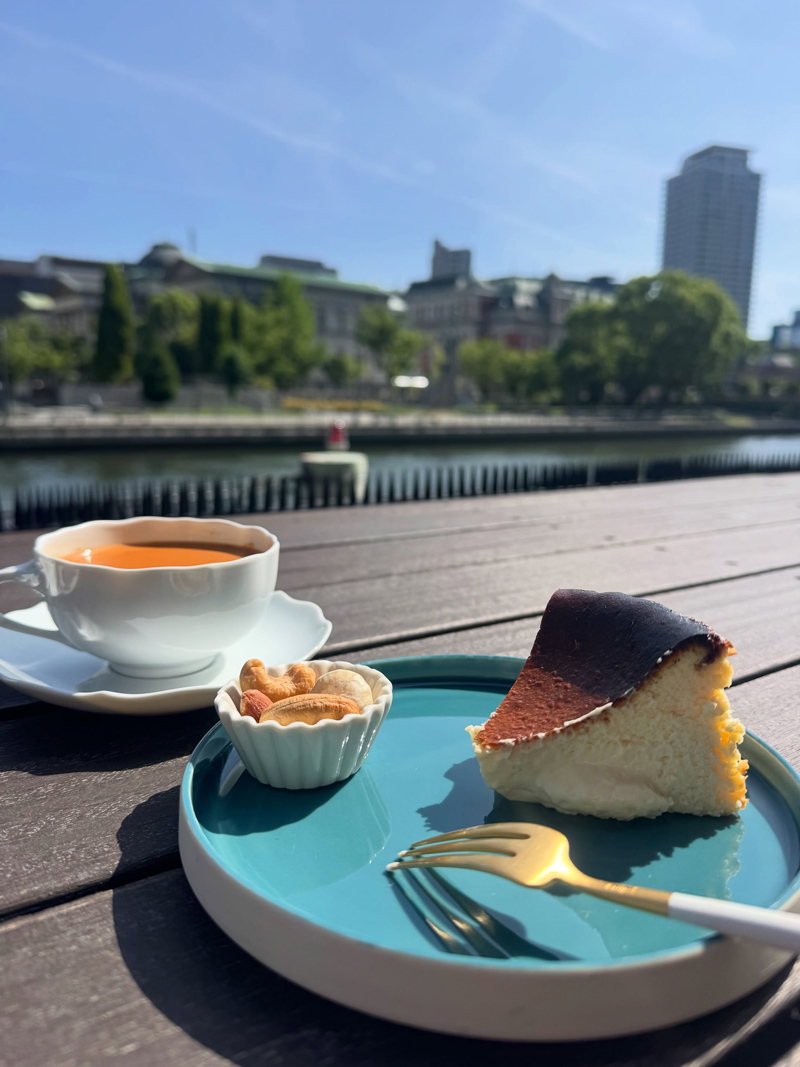 ワールドティーラボのグルテンフリーバスクチーズケーキ