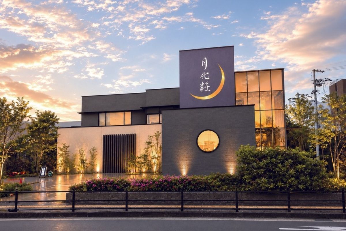 「月化粧」が北摂・箕面に初進出！3日間限定セールと焼きたてパイが登場