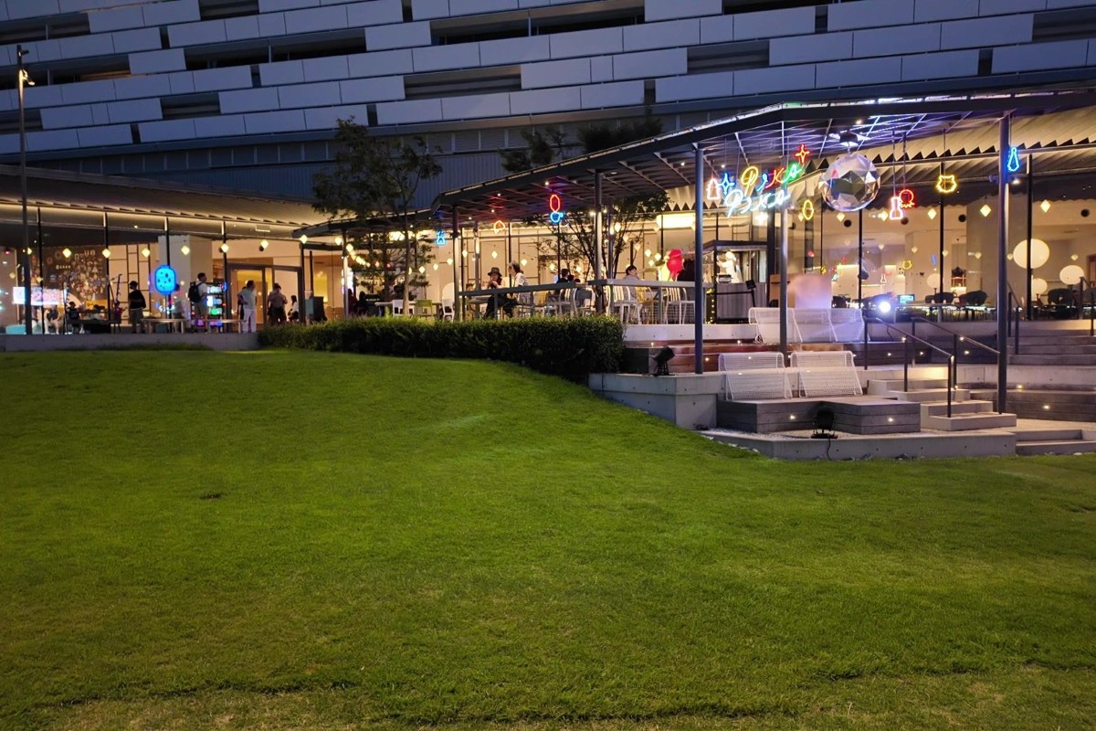 OMO7大阪のOSAKA PIKAPIKA NIGHT