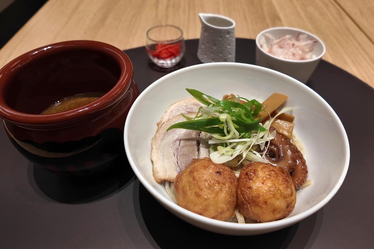 OMO7大阪のOMOたこ焼きつけ麺