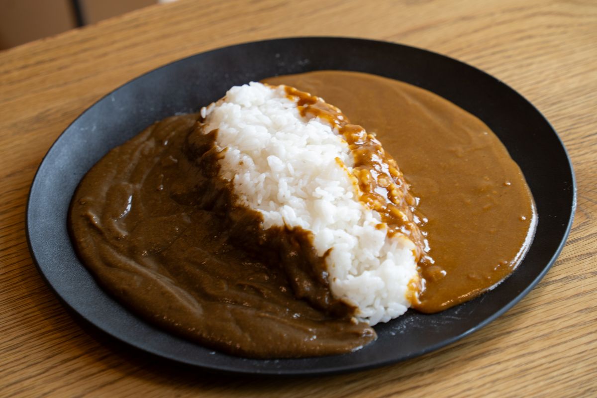 1周年でカレーが550円に！神戸「北野カレー」でお得な5日間