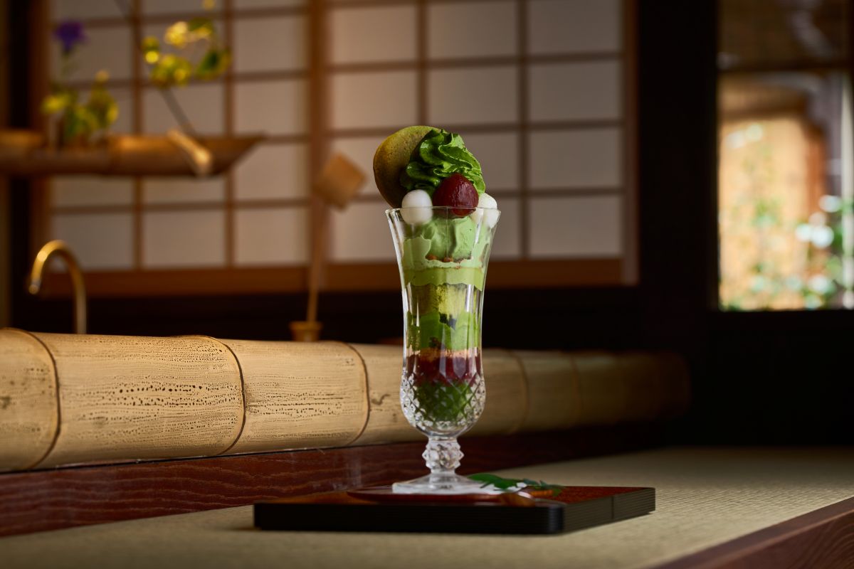 京都・五条に10席だけの茶寮！1945年創業の茶問屋が抹茶甘味を提供