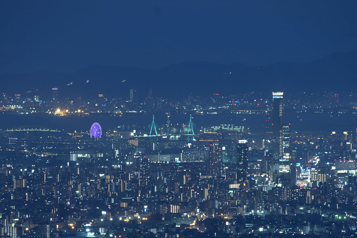 八尾・高安山で夜景＆花火！ケーブルカーが22時まで特別運行