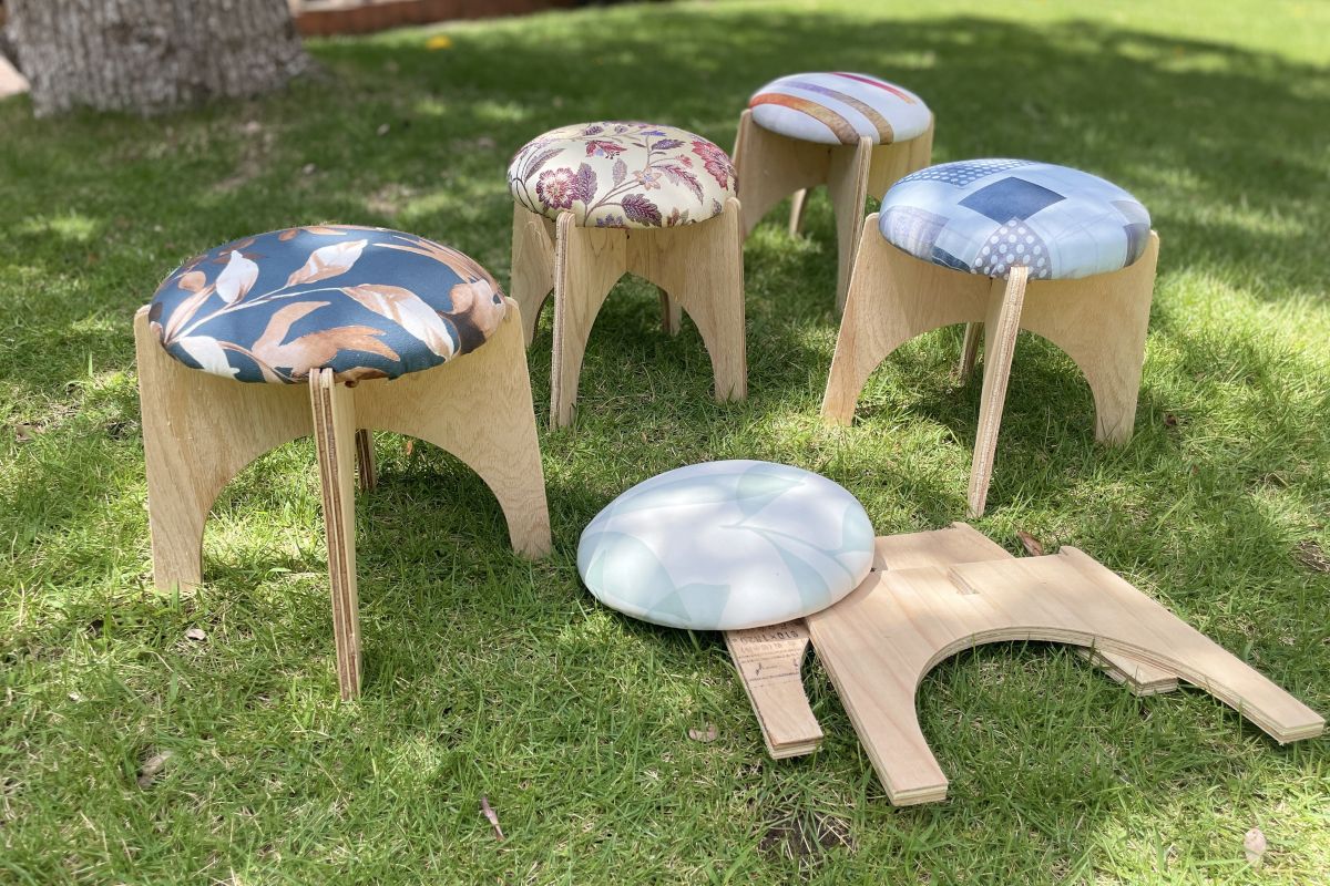 トモフェスのオリジナルスツール作り体験