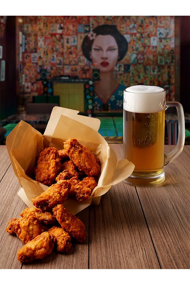 チキンウィングとビール