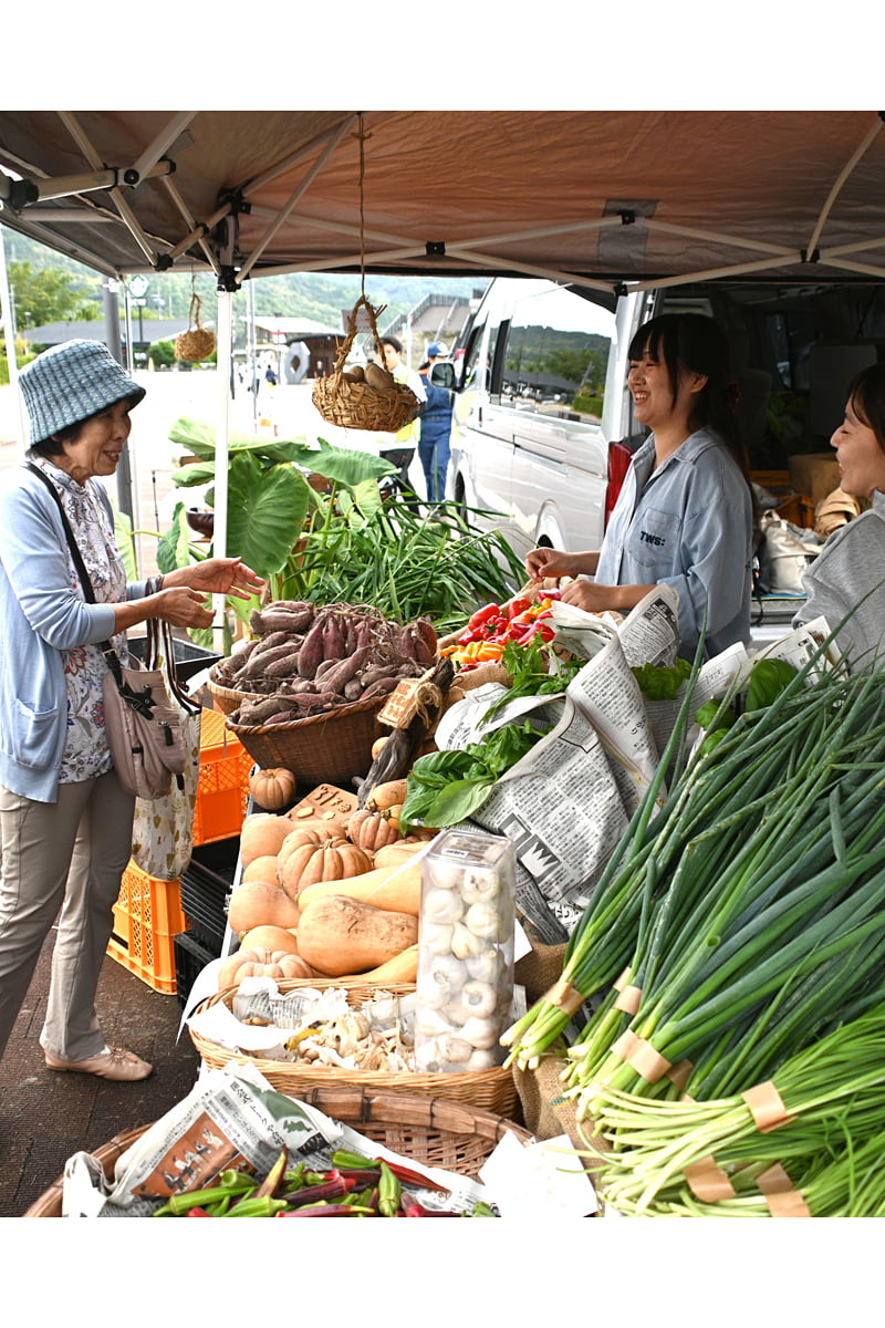 京野菜の直売の様子